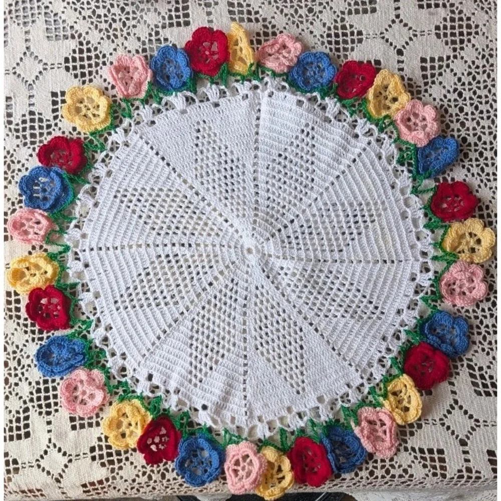 Vtg Flower Crochet 3D Rose Doily Floral Lace Roll Up In Vase Bouquet Cottagecore